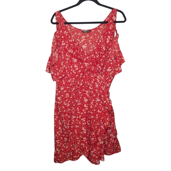 SHEIN Curve Women’s 3XL Red Floral Cold Shoulder Ruffle Mini Dress - Picture 1 of 10